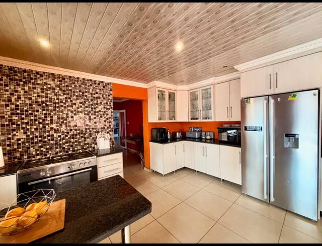 3 BEDROOM HOUSE FOR SALE IN VANDERBIJLPARK CW 5